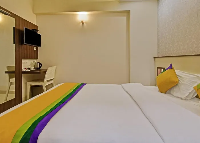 Itsy Hotels Deluxe Inn